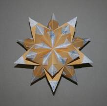 Modulares Origami von Marianne Moll, Gelterkinden (Schweiz)